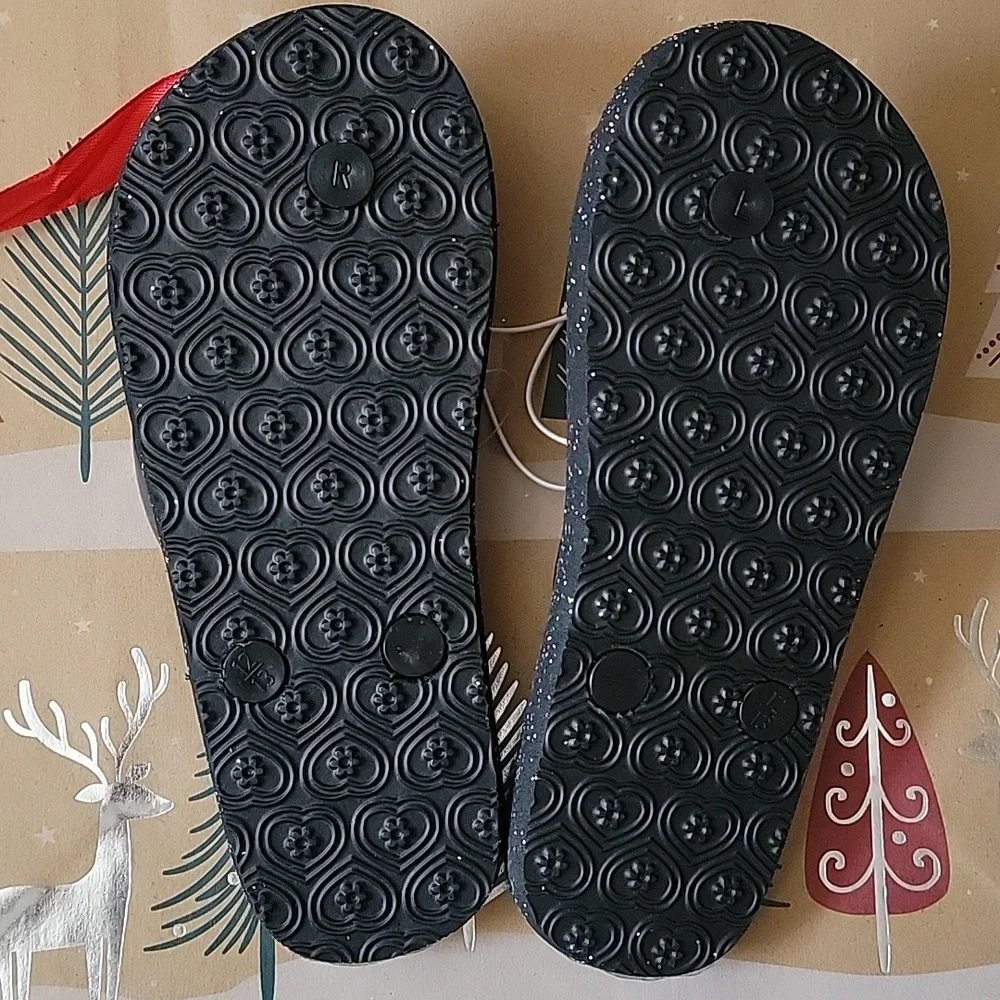 NWT!!! Kids Black sparkles Shoes